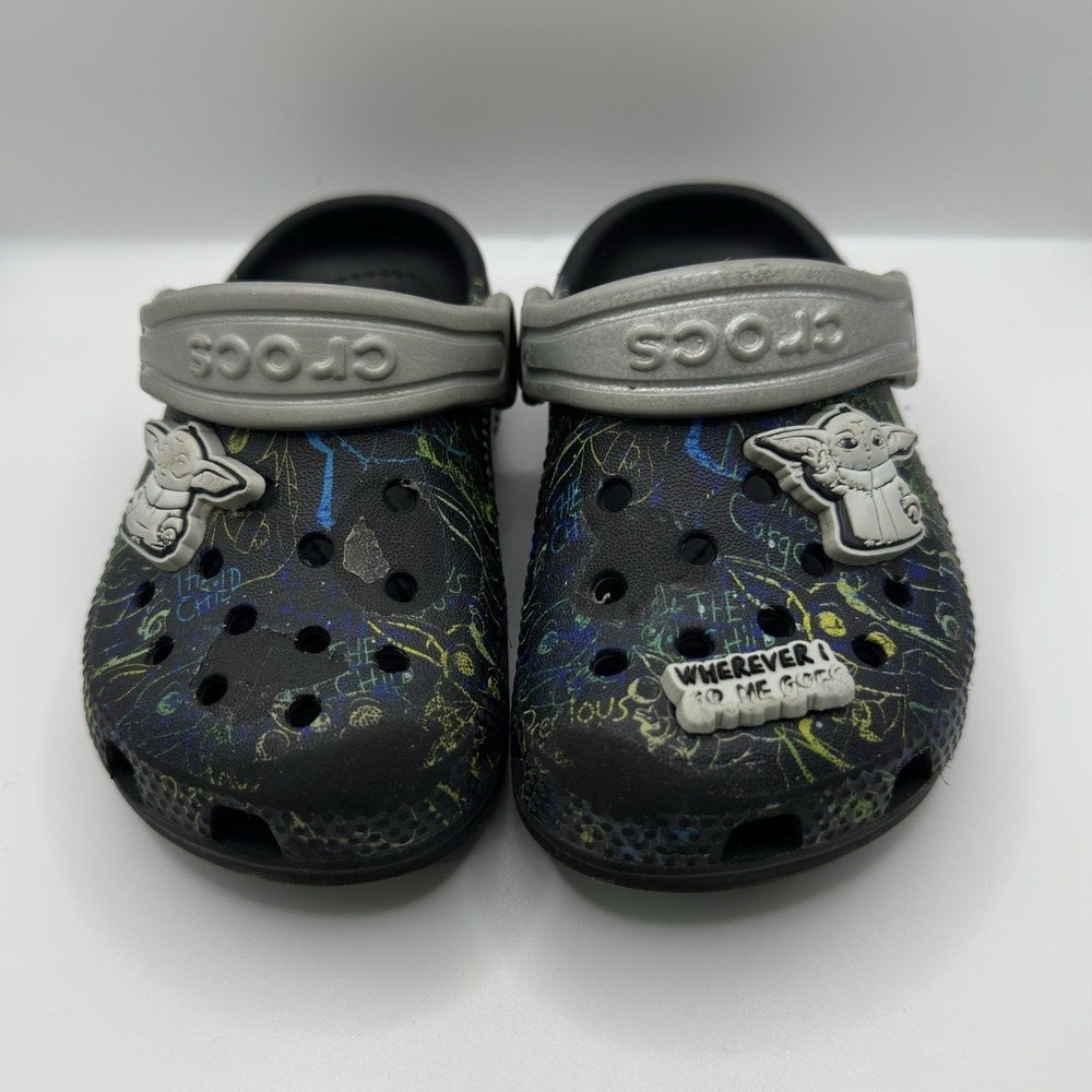 Crocs X Star Wars Children's Clogs  Size C7 Mandalorian Grogu Baby Yoda Edition